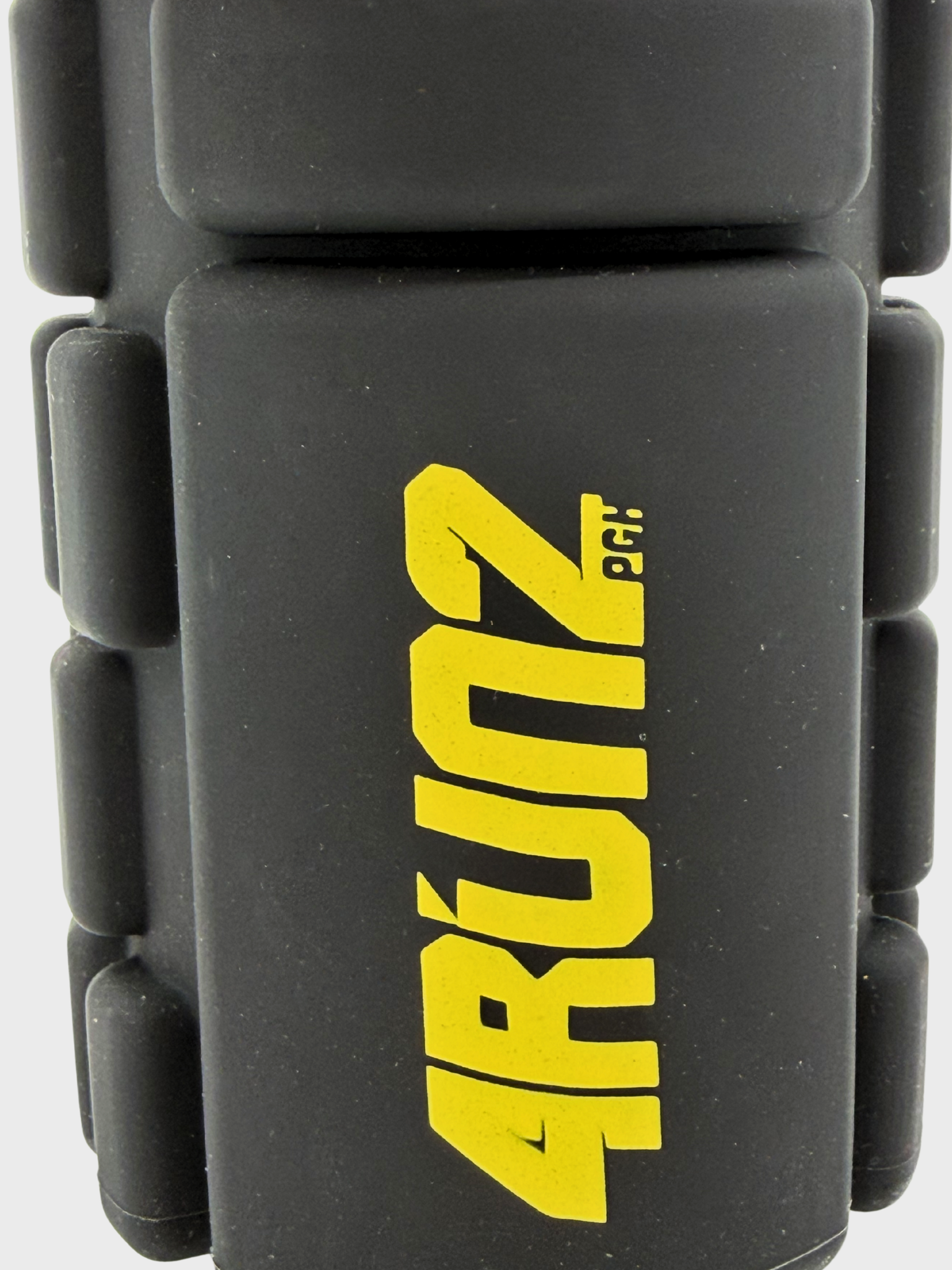 THE ROLLER BOTTLE