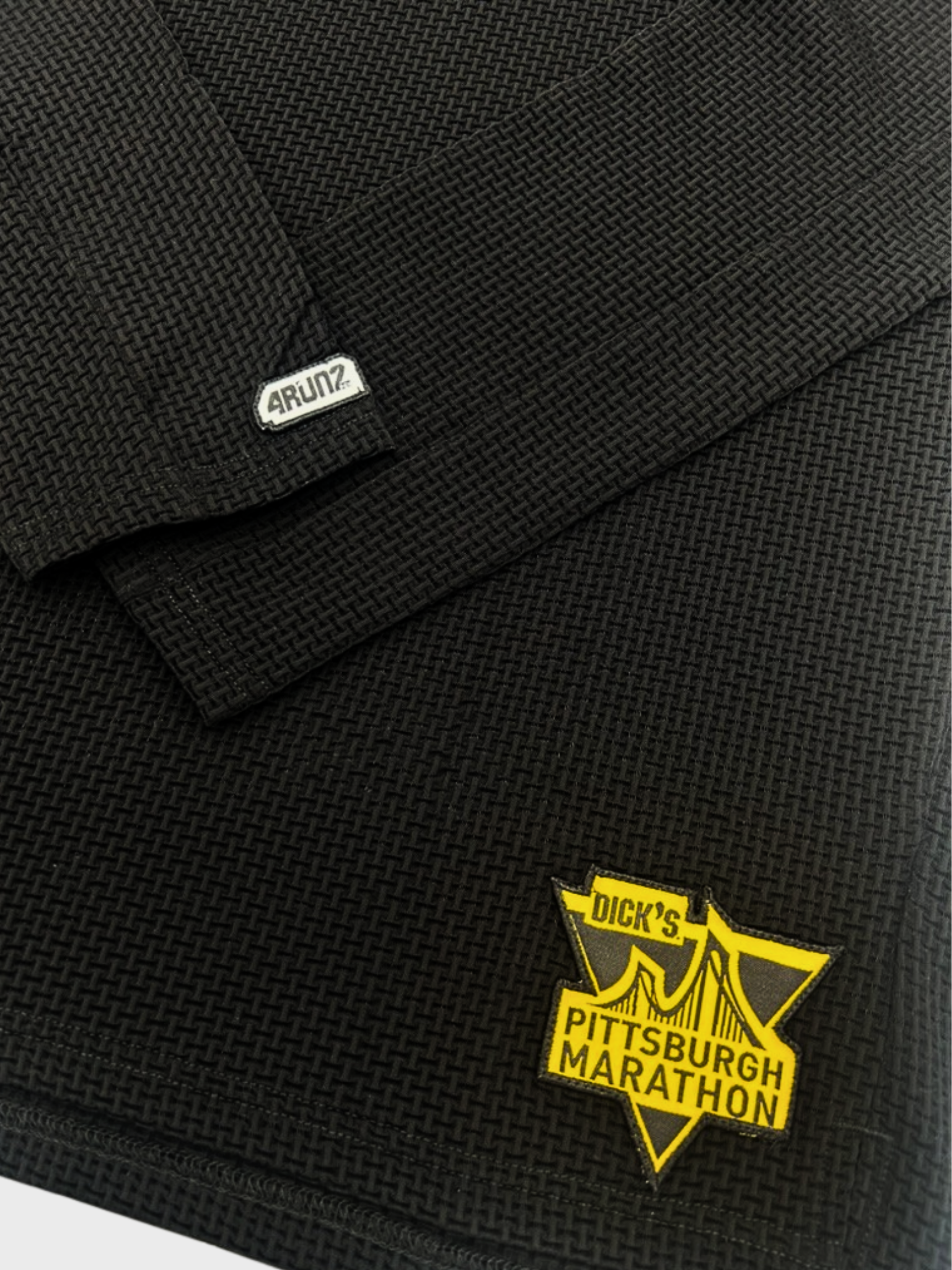 BLACK & YELLOW Q-ZIP