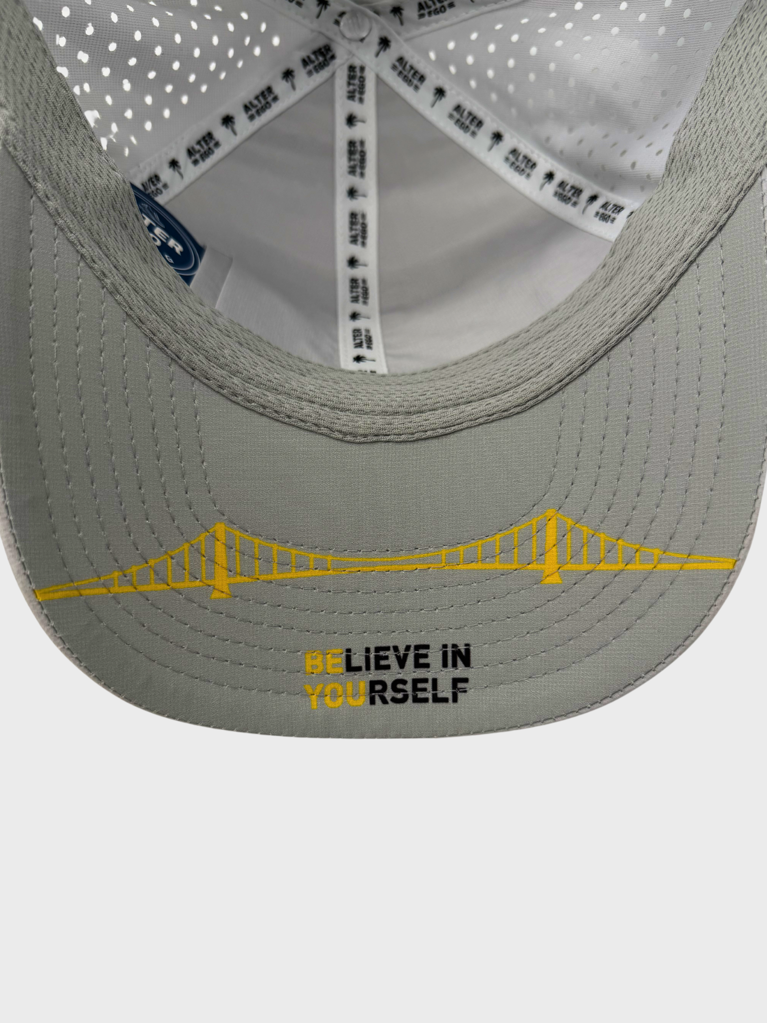 ALTER EGO PERFORMANCE HAT - 4RUN2 GREY