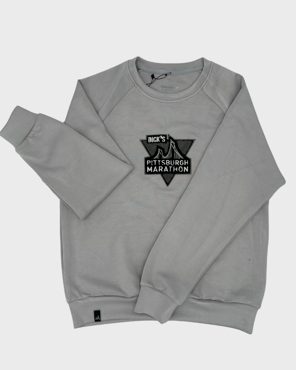 CONQUER PERFORMANCE CREWNECK PITTSBURGH MARATHON GREY