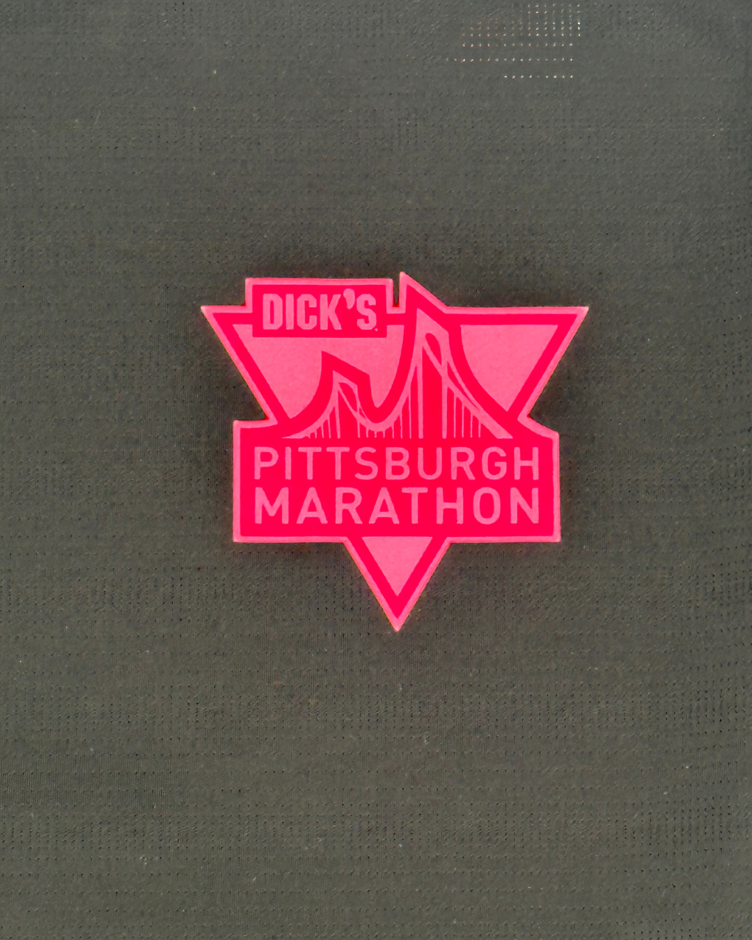 LADIES LAWRENCEVILLE LONGSLEEVE - MARATHON BLACK/PINK