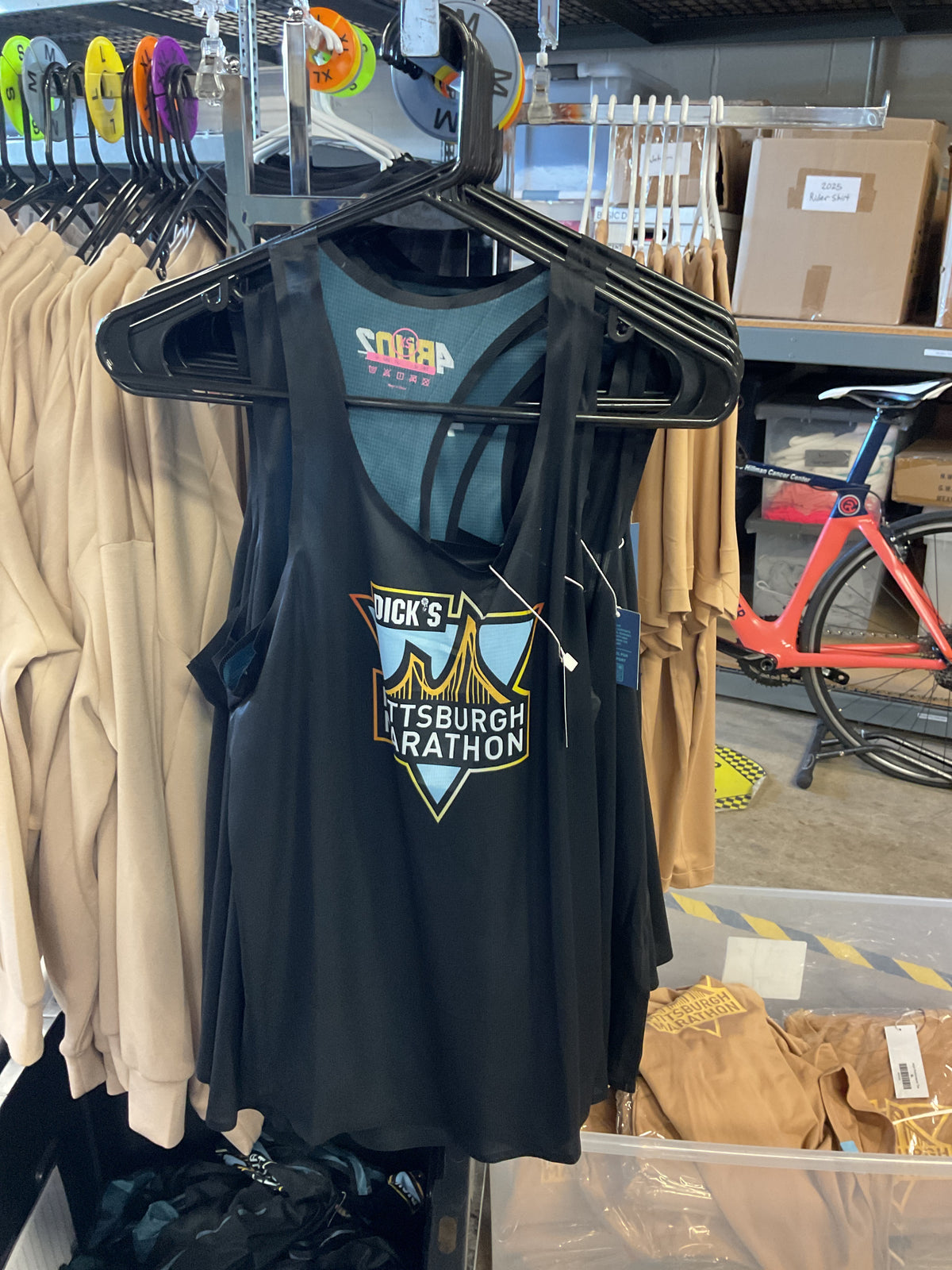 GS black singlet