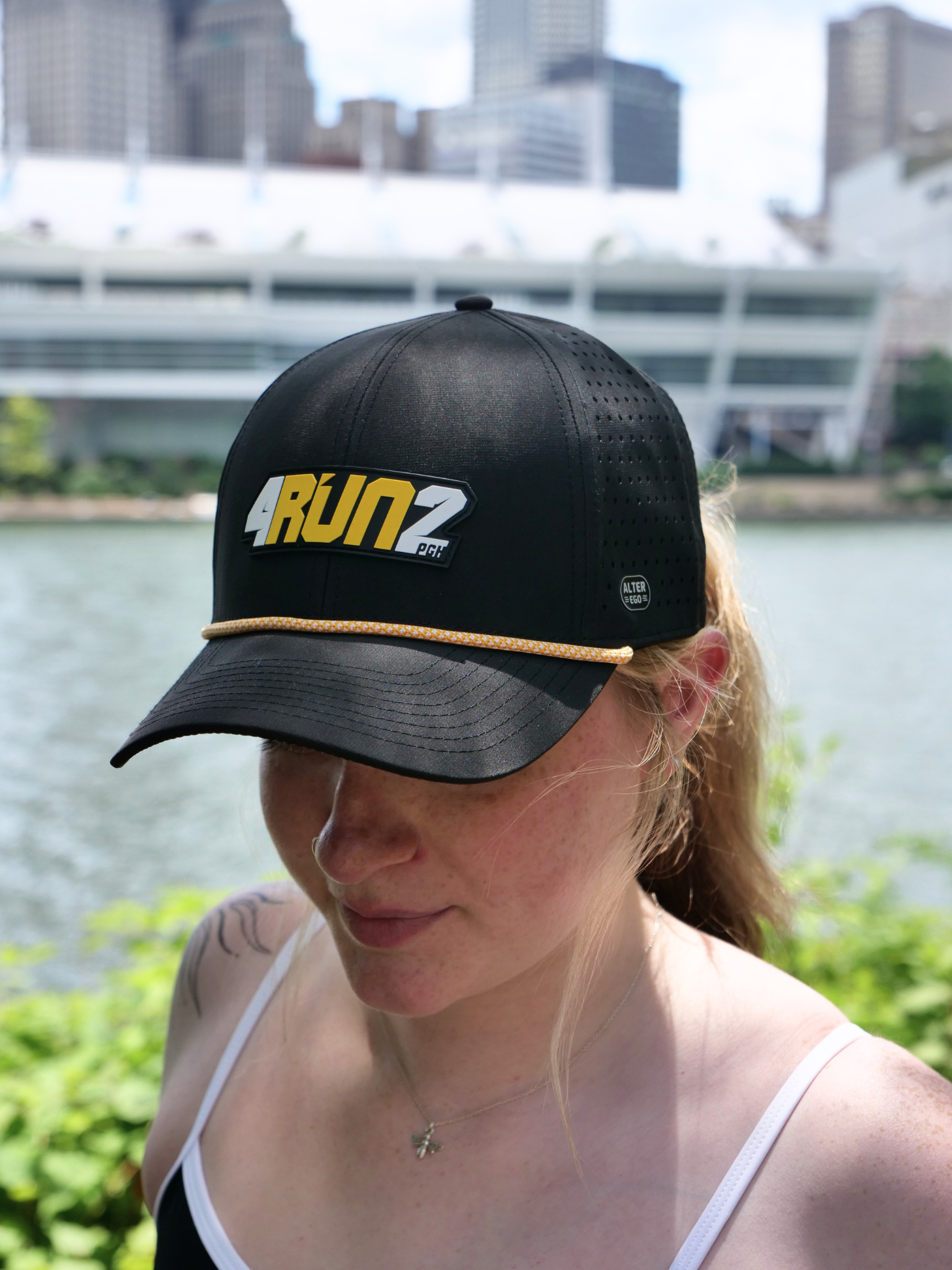 ALTER EGO PERFORMANCE HAT - 4RUN2 BLACK