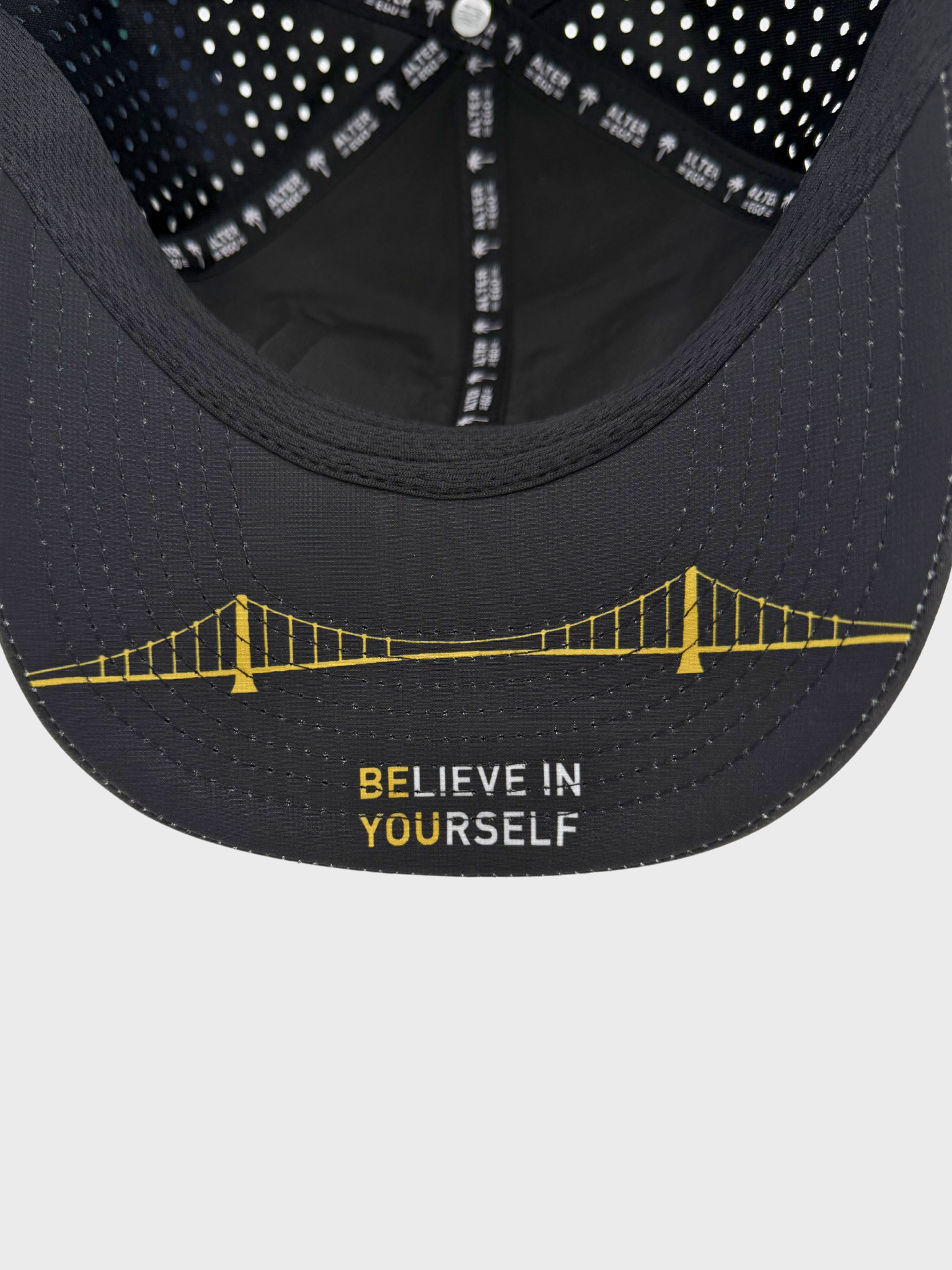 ALTER EGO PERFORMANCE HAT - 4RUN2 BLACK